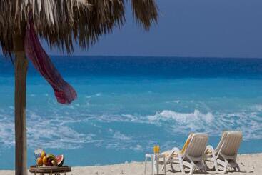 هتل Borg El Arab Beach Resort