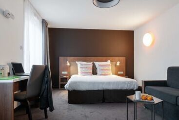 هتل Campanile Epinal Centre Gare