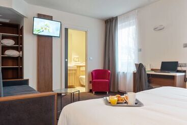 هتل Campanile Epinal Centre  Gare