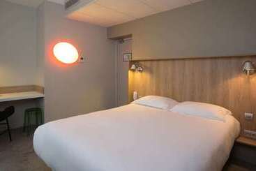 هتل Campanile Rennes Centre  Gare