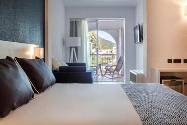 هتل Catalonia del Mar - Adults Only