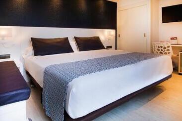 هتل Catalonia del Mar - Adults Only