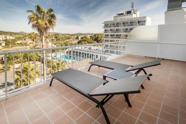 هتل Catalonia del Mar - Adults Only