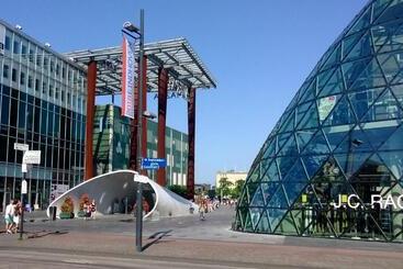 Crown Hotel Eindhoven Centre