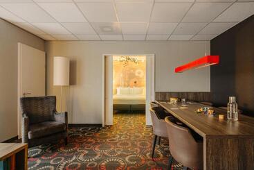 Crown Hotel Eindhoven Centre