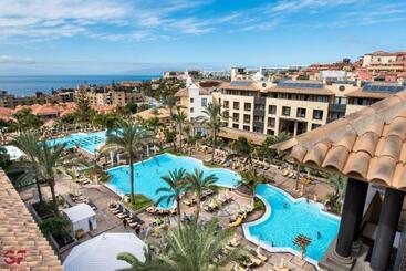Отель Gf Gran Costa Adeje