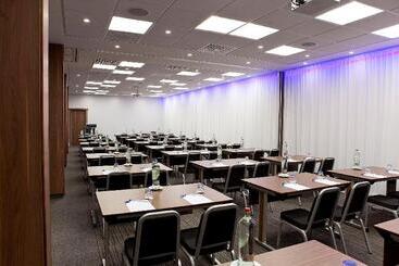 Отель Holiday Inn Gent Expo, An Ihg