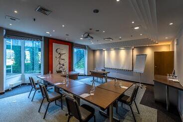 Отель Holiday Inn Gent Expo, An Ihg