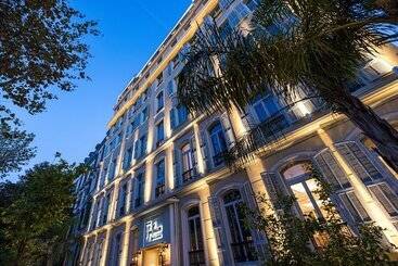 هتل Hôtel Apollinaire Nice