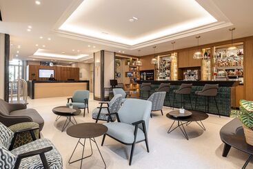 هتل Hôtel Apollinaire Nice