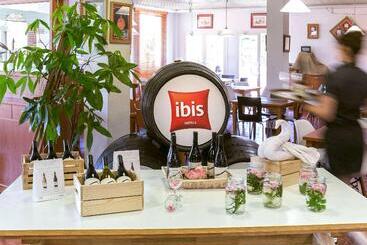 هتل Ibis Jerez De La Frontera Cadiz