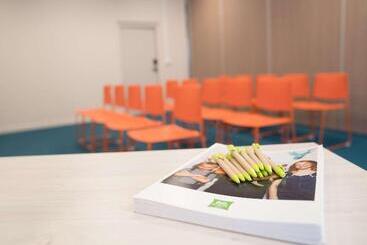 هتل Ibis Styles Toulon Centre Port
