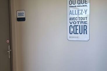 هتل Kyriad Angoulême Nord Champniers  Hôtel & Résidence