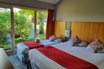 هتل Kyriad Angoulême Nord Champniers  Hôtel & Résidence