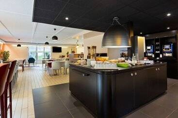 هتل Kyriad Direct Nancy Sud  Vandoeuvre