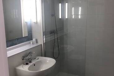 هتل Kyriad Direct Nancy Sud  Vandoeuvre