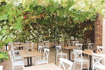 هتل Restaurant Isidore Nice Ouest