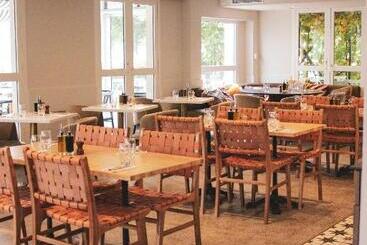 ホテル Restaurant Isidore Nice Ouest
