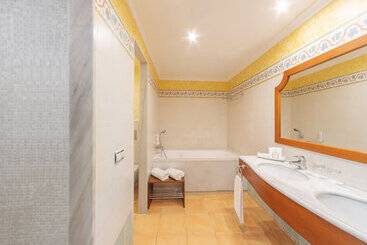 هتل La Quinta Menorca by Portblue Boutique - Adults Only