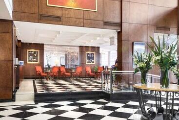 هتل Doubletree By Hilton Buenos Aires
