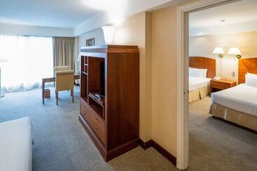 هتل Doubletree By Hilton Buenos Aires