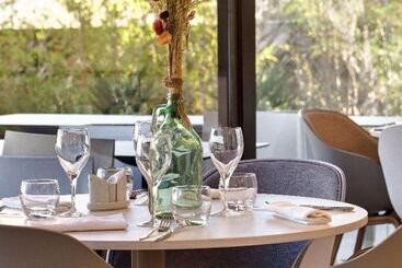 هتل Mercure Montpellier Centre Comédie