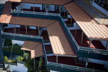 هتل Montañés