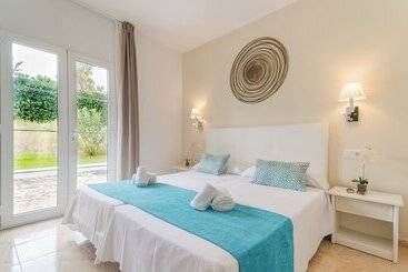 هتل Moon Dreams Marina Parc