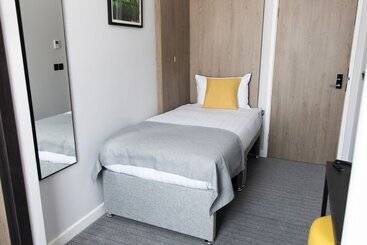 هتل Princes Square