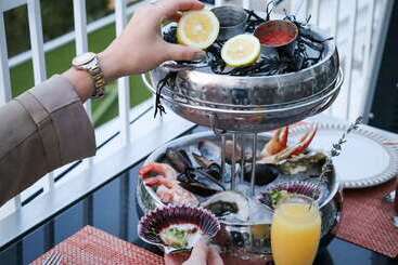 هتل The Beverly Hilton