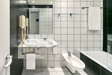 هتل Tivoli Lagos
