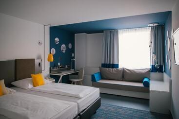 בית מלון כפרי Vienna House Easy By Wyndham Coburg