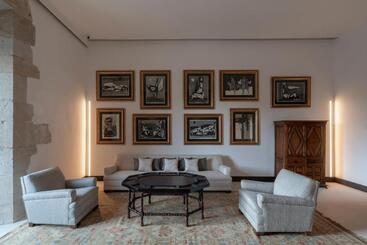 Parador De Turismo De León