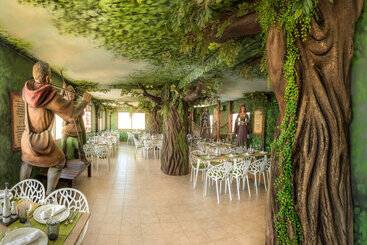 استراحتگاه Magic Robin Hood