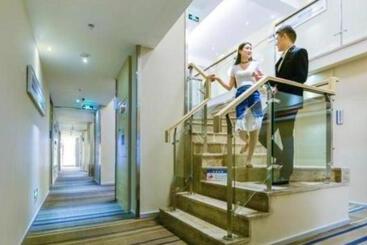 هتل City Comfort Inn Chongqing Daping Shidai Tianjie