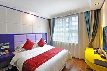 Отель Greentree Inn Guangyuan Lizhou West Road Business
