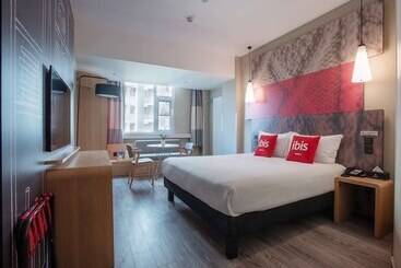 هتل Ibis Lanzhou Peili Square