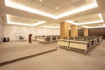 هتل Ibis Lanzhou Peili Square