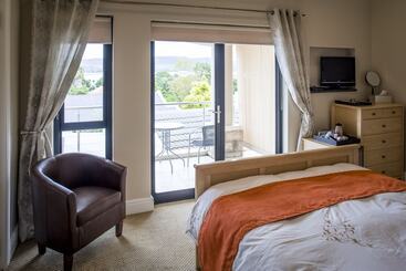 هتل Orange Inn Knysna