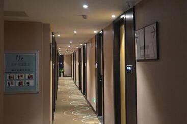Xana Hotel Guiyang Huaxi Park