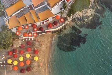 Karma Suites Ftelia