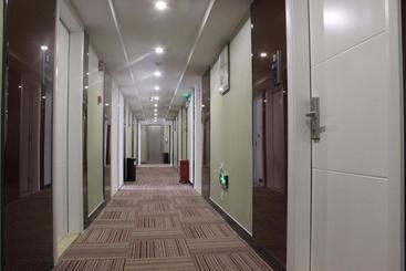 Thank Inn Chain Hotel Guangdong Shenzhen Bantian Wuhe Subway Station