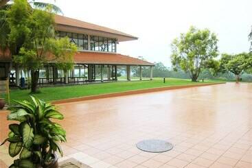 هتل Gemas Golf Resort