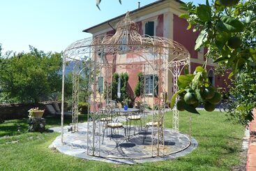 تختخواب و صبحانه Villa Gelsomino Exclusive House