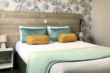 בית מלון כפרי Boutique Hôtel D Orbigny Chatelaillon   La Rochelle