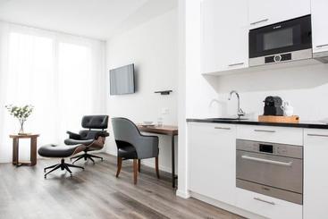 Hotel K Business