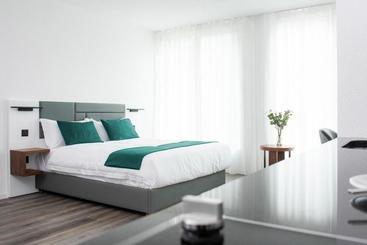Hotel K Business