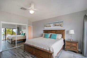 Beach Living At Sunrise To Sunset Villa