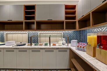 هتل Hyatt Place Prince George