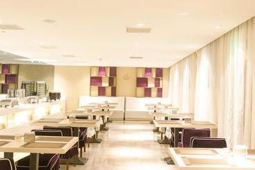 Lavande Hotel (tianjin People's Hospital Metro Station)